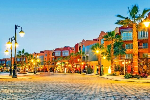 Hurghada City Tour: Marina, Old Town & Local Market